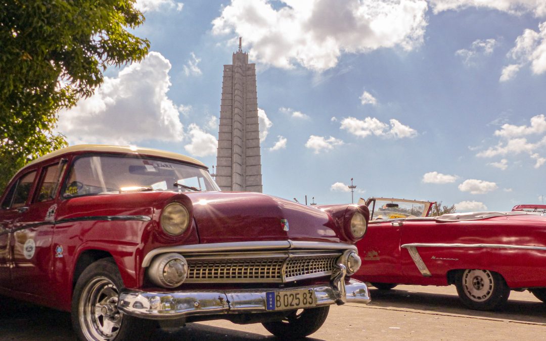 Travel Cuba with a Group Tour and Capture the Memories